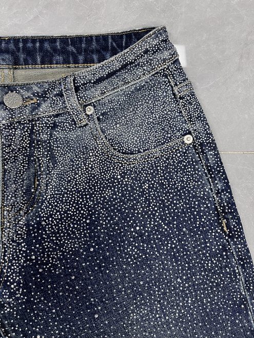 Garment detail